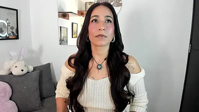 Snapshot of electra_hunt chatting on June 24, 12:53 am electra hunt online show from June 24, 12:53 am