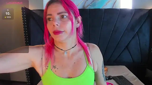 NIKI SANTANA online show from October 2, 3:46 am
