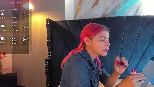 NIKI SANTANA online show from October 9, 3:59 am