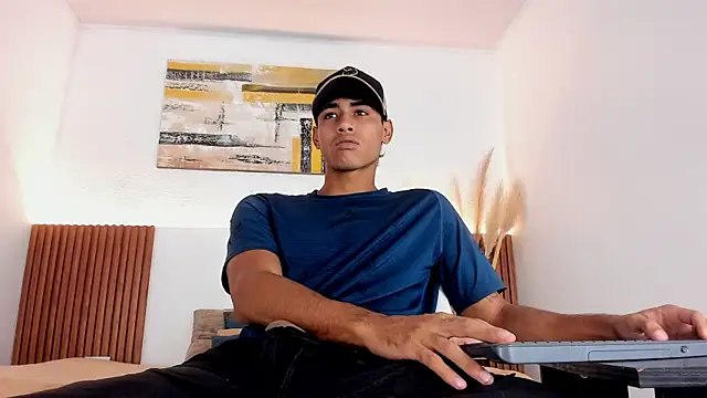 zander 2120 online show from March 28, 2:16 pm