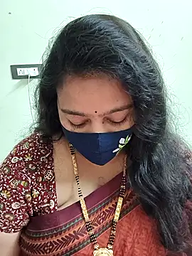 neelu-hoty online show from February 6, 8:40 am