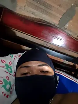 Snapshot of surivec chatting on May 6, 6:19 am surivec online show from May 6, 6:19 am