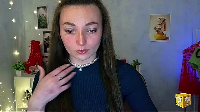 Snapshot of _Barbie_Kiss_ chatting on April 22, 1:01 pm Barbie Kiss online show from April 22, 1:01 pm