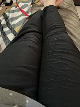 heena13 online show from December 2, 7:57 am