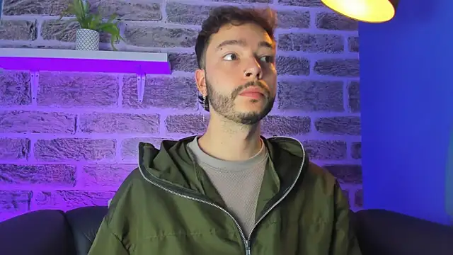 noah ricci online show from April 3, 12:03 pm