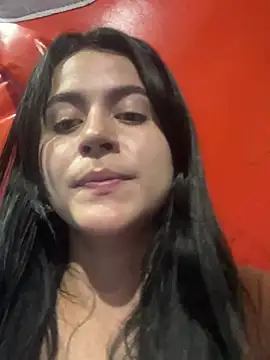 CoralineKam1 online show from March 4, 12:29 am