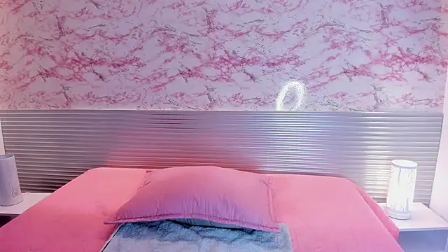 Snapshot of _Danaa chatting on October 8, 6:49 pm  Danaa online show from October 8, 6:49 pm