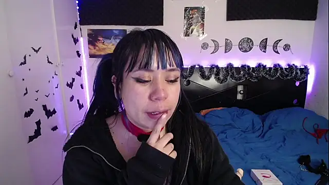Snapshot of _dhalia1_ chatting on December 11, 2:09 am dhalia1 online show from December 11, 2:09 am