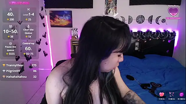Snapshot of _dhalia1_ chatting on December 17, 2:23 am dhalia1 online show from December 17, 2:23 am
