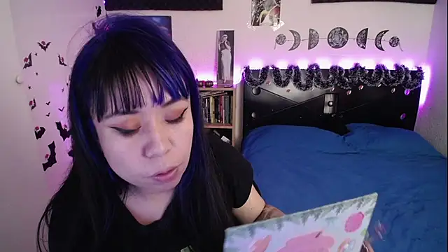 Snapshot of _dhalia1_ chatting on December 18, 8:36 pm dhalia1 online show from December 18, 8:36 pm