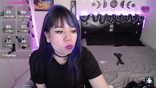 Snapshot of _dhalia1_ chatting on January 3, 11:23 pm dhalia1 online show from January 3, 11:23 pm