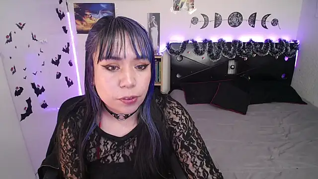 Snapshot of _dhalia1_ chatting on January 9, 8:22 pm dhalia1 online show from January 9, 8:22 pm
