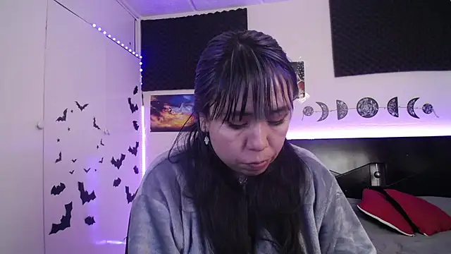 Snapshot of _dhalia1_ chatting on January 20, 11:21 pm dhalia1 online show from January 20, 11:21 pm