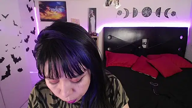 Snapshot of _dhalia1_ chatting on February 2, 11:32 pm dhalia1 online show from February 2, 11:32 pm