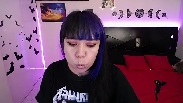 Snapshot of _dhalia1_ chatting on February 11, 10:07 pm dhalia1 online show from February 11, 10:07 pm