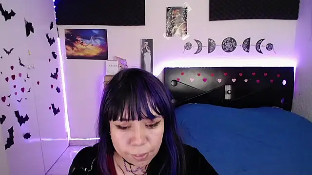 Snapshot of _dhalia1_ chatting on March 5, 3:51 am dhalia1 online show from March 5, 3:51 am
