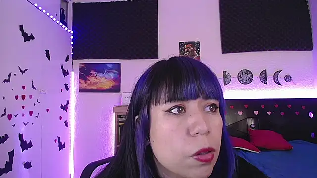 Snapshot of _dhalia1_ chatting on March 12, 12:10 am dhalia1 online show from March 12, 12:10 am