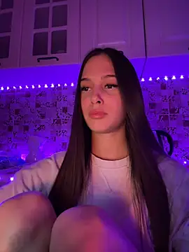 EricaWalls online show from December 13, 3:27 am