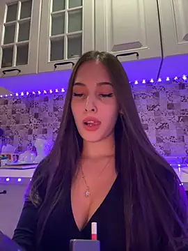 EricaWalls online show from December 21, 9:36 pm