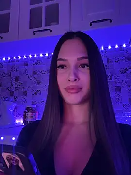 EricaWalls online show from February 5, 5:09 am