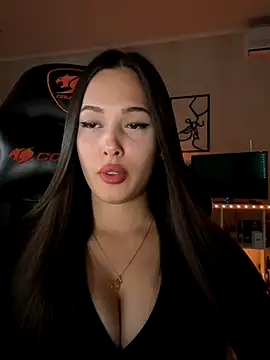 EricaWalls online show from September 12, 6:08 pm