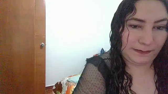 Snapshot of catalina_boobs chatting on February 16, 12:51 am catalina boobs online show from February 16, 12:51 am