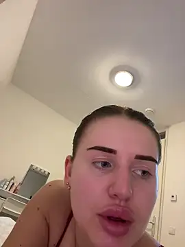 yourhornyslut online show from February 19, 6:59 pm