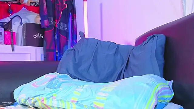 jhonny sulivan online show from April 14, 3:07 pm