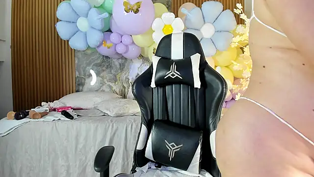 Danna topless online show from March 31, 12:16 pm