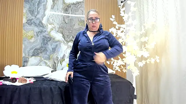 Danna topless online show from April 16, 12:06 pm