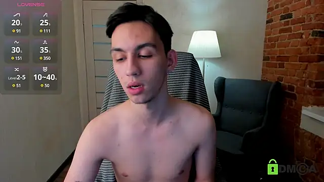 Snapshot of Ul_Tima chatting on December 21, 11:56 pm Ul Tima online show from December 21, 11:56 pm