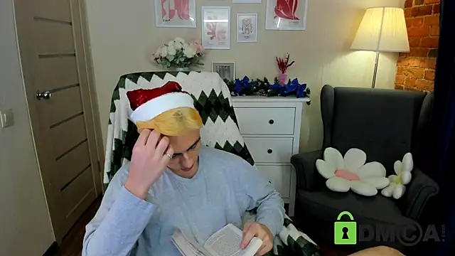 Snapshot of Ul_Tima chatting on December 28, 3:37 am Ul Tima online show from December 28, 3:37 am