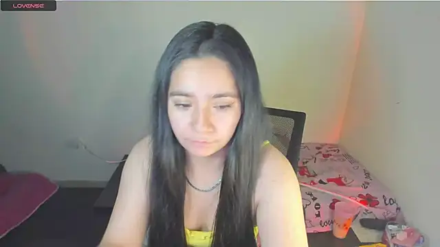 litle mily  online show from December 21, 1:35 am