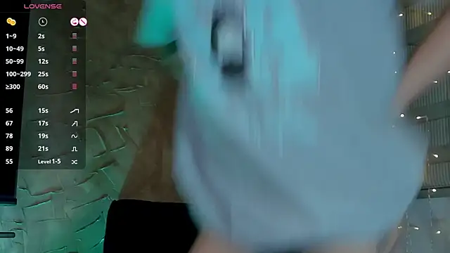 Snapshot of Charlotte_greys chatting on December 18, 5:59 am Charlotte greys online show from December 18, 5:59 am