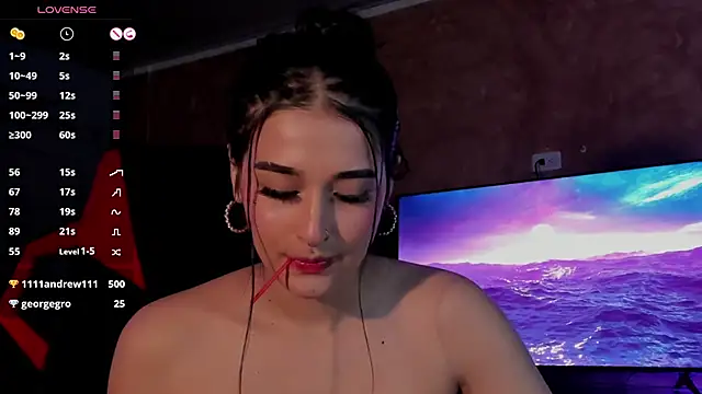 Snapshot of Charlotte_greys chatting on December 27, 12:50 am Charlotte greys online show from December 27, 12:50 am