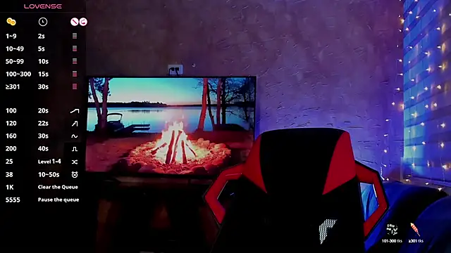 Snapshot of Charlotte_greys chatting on March 19, 12:37 am Charlotte greys online show from March 19, 12:37 am