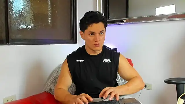 julian wallace online show from March 23, 7:40 pm