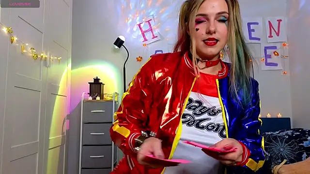 sophia euphoriaa online show from October 31, 8:04 am