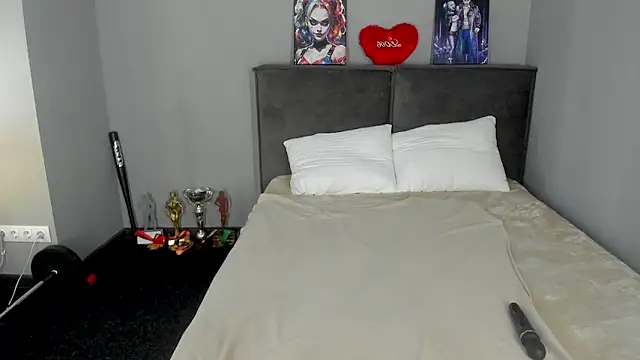 Snapshot of MuscleXXXBarbie chatting on June 10, 5:28 am MuscleXXXBarbie online show from June 10, 5:28 am