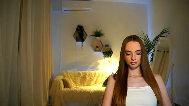 petitegonwiild online show from January 9, 2:51 pm