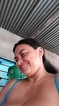 Snapshot of Horny-Mommy-Dirty chatting on February 17, 10:36 pm Horny-Mommy-Dirty online show from February 17, 10:36 pm