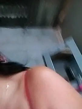 Snapshot of Horny-Mommy-Dirty chatting on February 23, 2:57 pm Horny-Mommy-Dirty online show from February 23, 2:57 pm