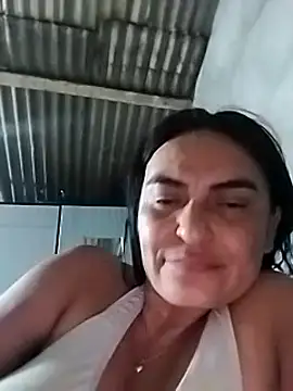 Snapshot of Horny-Mommy-Dirty chatting on February 23, 10:42 pm Horny-Mommy-Dirty online show from February 23, 10:42 pm