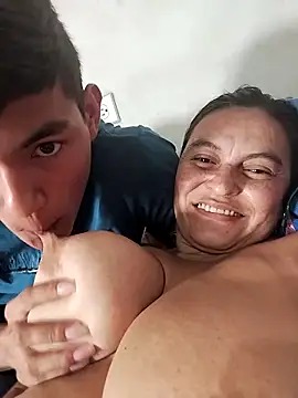 Snapshot of Horny-Mommy-Dirty chatting on November 20, 4:07 pm Horny-Mommy-Dirty online show from November 20, 4:07 pm