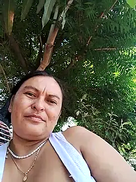 Snapshot of Horny-Mommy-Dirty chatting on April 19, 7:27 pm Horny-Mommy-Dirty online show from April 19, 7:27 pm