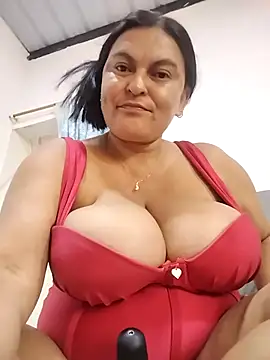 Snapshot of Horny-Mommy-Dirty chatting on May 2, 7:52 pm Horny-Mommy-Dirty online show from May 2, 7:52 pm