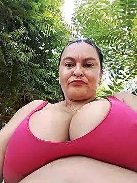 Snapshot of Horny-Mommy-Dirty chatting on May 4, 2:46 pm Horny-Mommy-Dirty online show from May 4, 2:46 pm