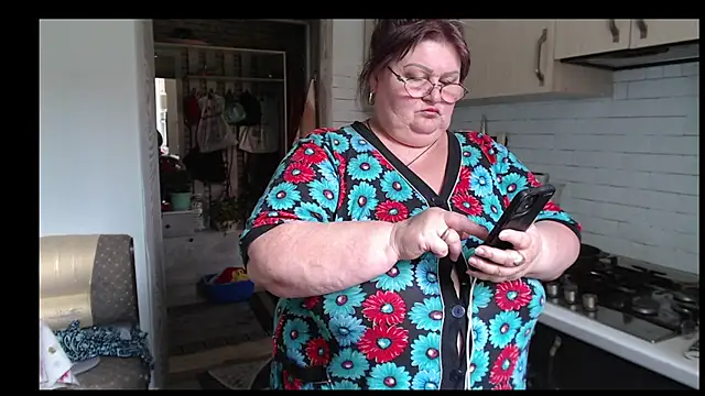 Snapshot of Goddess57 chatting on June 25, 8:19 am Goddess57 online show from June 25, 8:19 am