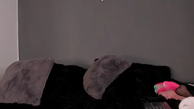 Snapshot of Aliz01 chatting on January 16, 10:44 pm Aliz01 online show from January 16, 10:44 pm