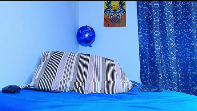 Thomass00 online show from April 4, 2:32 am